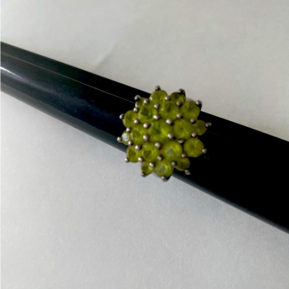 Green Cluster Ring Vintage Antique Sterling Silver Size 7 Gemstone Peridot